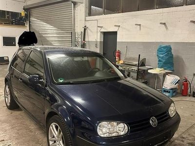 Gebraucht VW Golf IV 75 PS (55 kW) 2002 Blau Kleinwagen