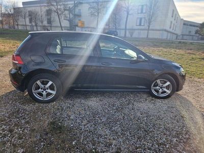 Gebraucht VW Golf VII Comfortline 116 PS (85 kW) 2017 Schwarz Limousine