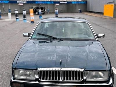 Blau Gebraucht 1990 Jaguar XJ40 Limousine | 4.999 €
