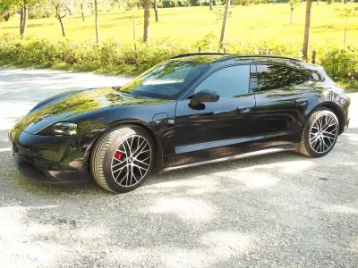 Gebraucht Porsche Taycan 4S Performance Package 359 kW (489 PS) 2023 Schwarz Limousine