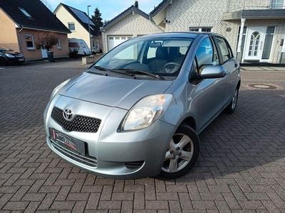 Gebraucht Toyota Yaris Luna 87 PS (63 kW) 2006 Silber Kleinwagen