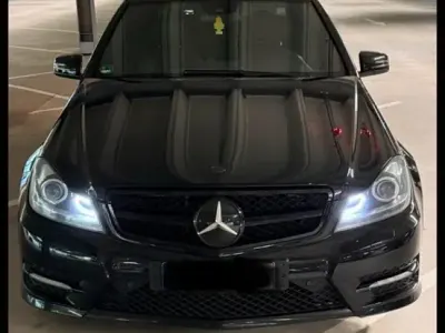 Gebraucht Mercedes C350 AMG 306 PS (225 kW) 2011 Schwarz Limousine