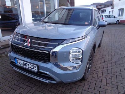 Gebraucht Mitsubishi Outlander P-HEV Top 136 PS (100 kW) 2025 Grau SUV