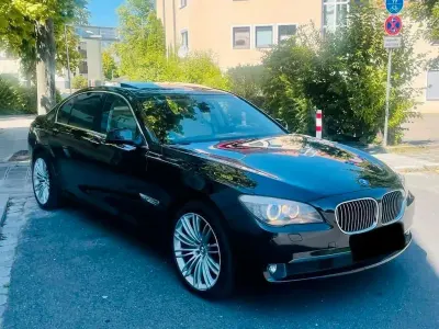 Gebraucht BMW 730 245 PS (180 kW) 2011 Schwarz Limousine