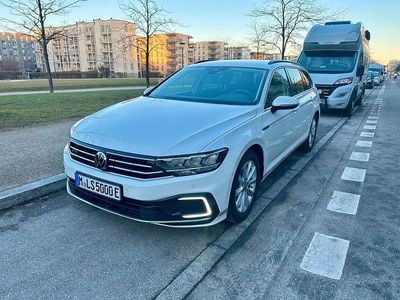 Weiß Gebraucht 2021 VW Passat GTE Kombi | 21.800 € (Guter Preis)