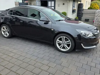 Gebraucht Opel Insignia Innovation 140 PS (102 kW) 2015 Schwarz Limousine