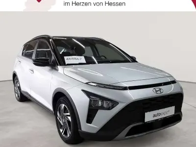 Gebraucht Hyundai Bayon Intro Edition 101 PS (74 kW) 2022 Sleek silver metallic SUV