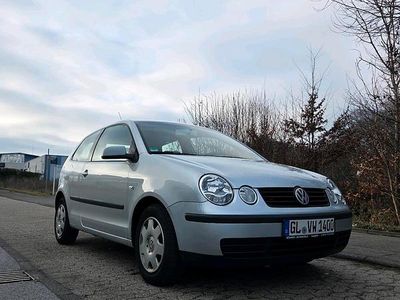 Gebraucht VW Polo 74 PS (54 kW) 2002 Grau Kleinwagen