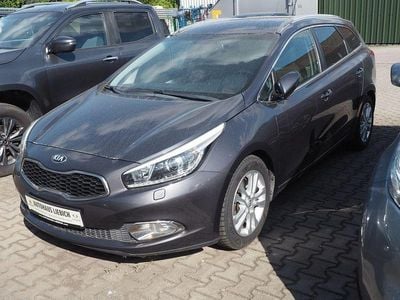 Gebraucht Kia Ceed Sportswagon Spirit 135 PS (99 kW) 2014 Grau Kombi