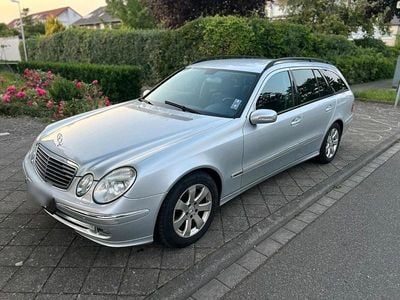 Mercedes E320