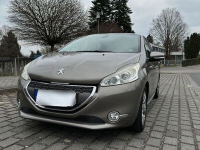 gebraucht Peugeot 208 1.4 Allure 95 VTi Allure