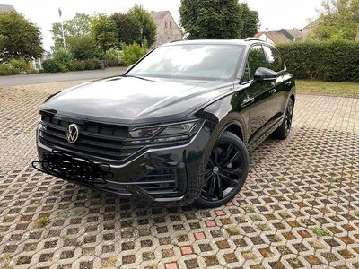 Schwarz Gebraucht 2022 VW Touareg R SUV | 62.400 € (Etwas zu teuer)