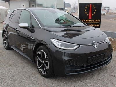 Grau Gebraucht 2020 VW ID.3 Kleinwagen | 17.400 € (Fairer Preis)