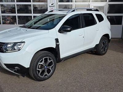 Gebraucht Dacia Duster Celebration 150 PS (110 kW) 2021 Weiß SUV