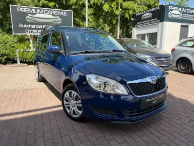 Second-hand Skoda Roomster Ambition 105 CP (77 kW) 2015 Albastru Monovolum