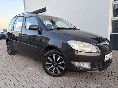 Mocca braun metallic Gebraucht 2011 Skoda Roomster Van / Kleinbus | 3.990 € (Fairer Preis)