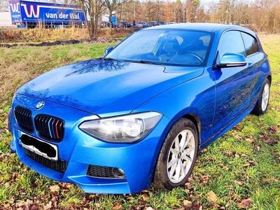 Blau Gebraucht 2012 BMW 118 Sport Line Kleinwagen | 8.300 € (Fairer Preis)