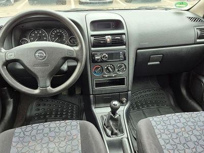 Second-hand Opel Astra 75 CP (55 kW) 1999 Roșu Berlinǎ