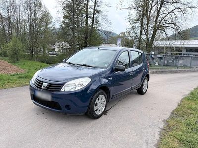 Second-hand Dacia Sandero 75 CP (55 kW) 2009 Albastru Hatchback