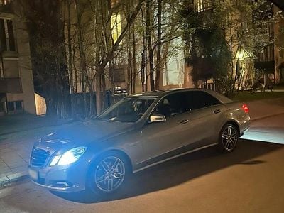 Usata Mercedes E350 265 CV (194 kW) 2010 Grigio Berlina