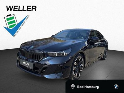 Gebraucht BMW 550e M Sport 489 PS (359 kW) 2025 Carbonschwarz (schwarz) Limousine