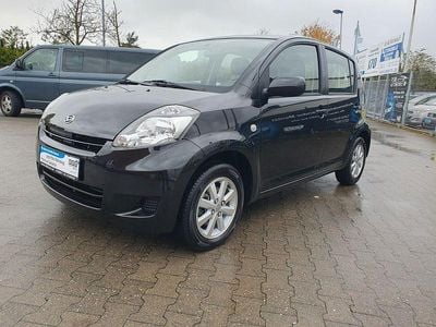 Gebraucht Daihatsu Sirion 91 PS (66 kW) 2010 Schwarz Kleinwagen