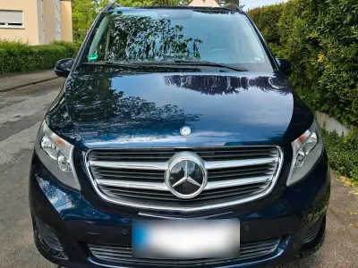 Usata Mercedes V220 163 CV (119 kW) 2016 Blu Monovolume