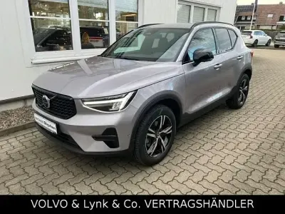 Gebraucht Volvo XC40 Plus 197 PS (144 kW) 2025 Silber SUV