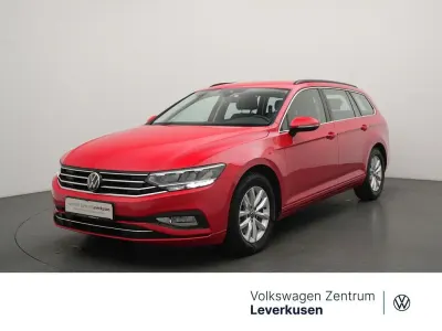 Używany VW Passat Business 122 KM (89 kW) 2023 Czerwony Kombi