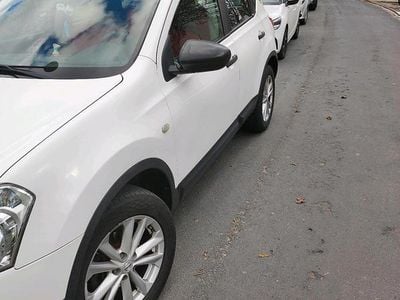 Gebraucht Nissan Qashqai 114 PS (83 kW) 2010 Weiß SUV