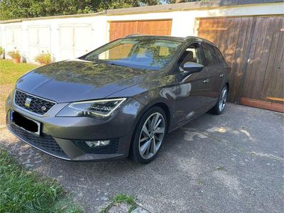 Grau Gebraucht 2014 Seat Leon ST FR Kombi | 14.499 € (Fairer Preis)
