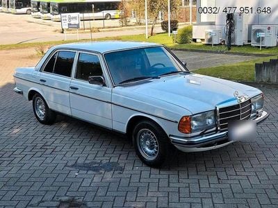 Second-hand Mercedes E280 185 CP (136 kW) 1979 Alb Berlinǎ