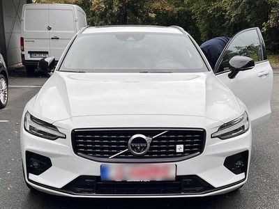 Second-hand Volvo V60 R-Design 190 CP (139 kW) 2021 Alb Break