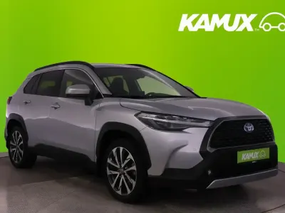 Gebraucht Toyota Corolla Cross 197 PS (144 kW) 2022 Silber / grau SUV