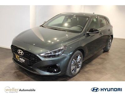 Gruen Gebraucht 2024 Hyundai i30 Advantage Limousine | 24.940 € (Fairer Preis)