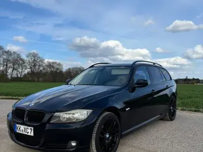 Gebraucht BMW 320 177 PS (130 kW) 2008 Schwarz Kombi