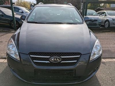Gebraucht Kia Ceed Sportswagon Vision 109 PS (80 kW) 2009 Grau Kombi