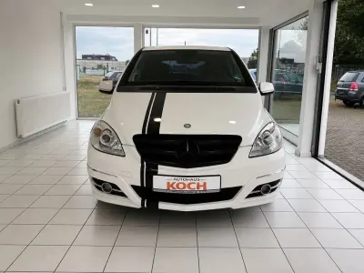 Gebraucht Mercedes B150 95 PS (69 kW) 2009 Weiß Van / Kleinbus