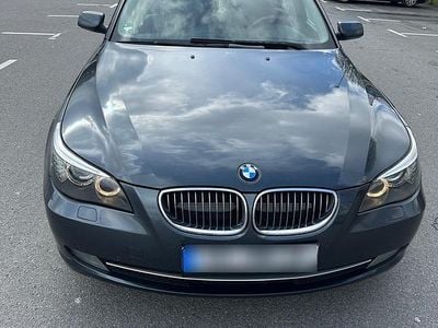 Gebraucht BMW 525 197 PS (144 kW) 2008 Grau Kombi