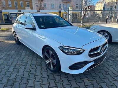 Gebraucht Mercedes C200 Avantgarde 163 PS (119 kW) 2025 Weiß Limousine