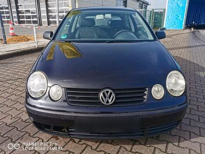 Gebraucht VW Polo 54 PS (39 kW) 2003 Schwarz Kleinwagen