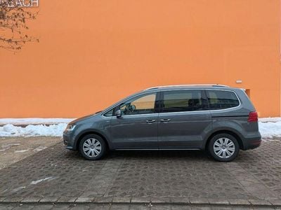 Gebraucht VW Sharan Comfortline 140 PS (102 kW) 2014 Grau Van / Kleinbus