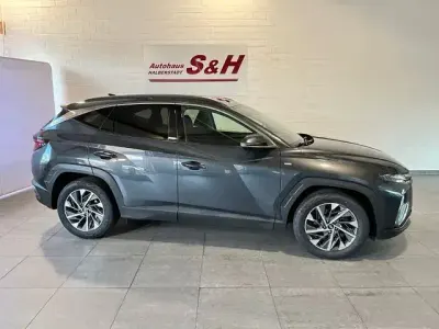 Gebraucht Hyundai Tucson Trend 136 PS (100 kW) 2023 Grau SUV