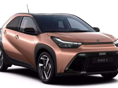 Neu Toyota Aygo X Lounge 116 PS (85 kW) 2025 Cinnamon bronze metallic/dach SUV