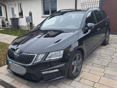 Schwarz Gebraucht 2017 Skoda Octavia RS Kombi | 14.400 € (Fairer Preis)