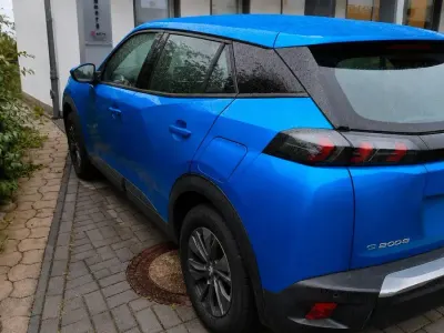 Gebraucht Peugeot e-2008
