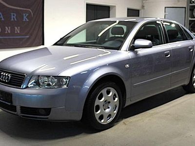 Używany Audi A4 131 KM (96 kW) 2004 Szary Sedan/Limuzyna