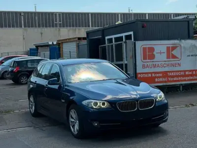 Gebraucht BMW 530 258 PS (189 kW) 2012 Blau Kombi