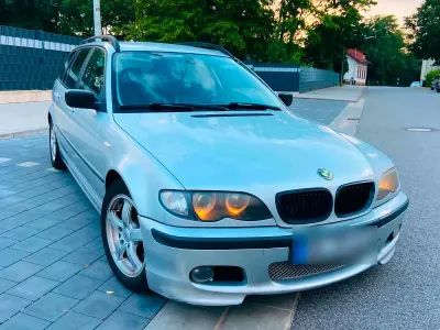 Gebraucht BMW 320 150 PS (110 kW) 2005 Grau Kombi