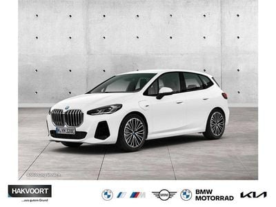 Alpinweiss iii Gebraucht 2022 BMW 225 M Sport Van / Kleinbus | 31.480 € (Guter Preis)